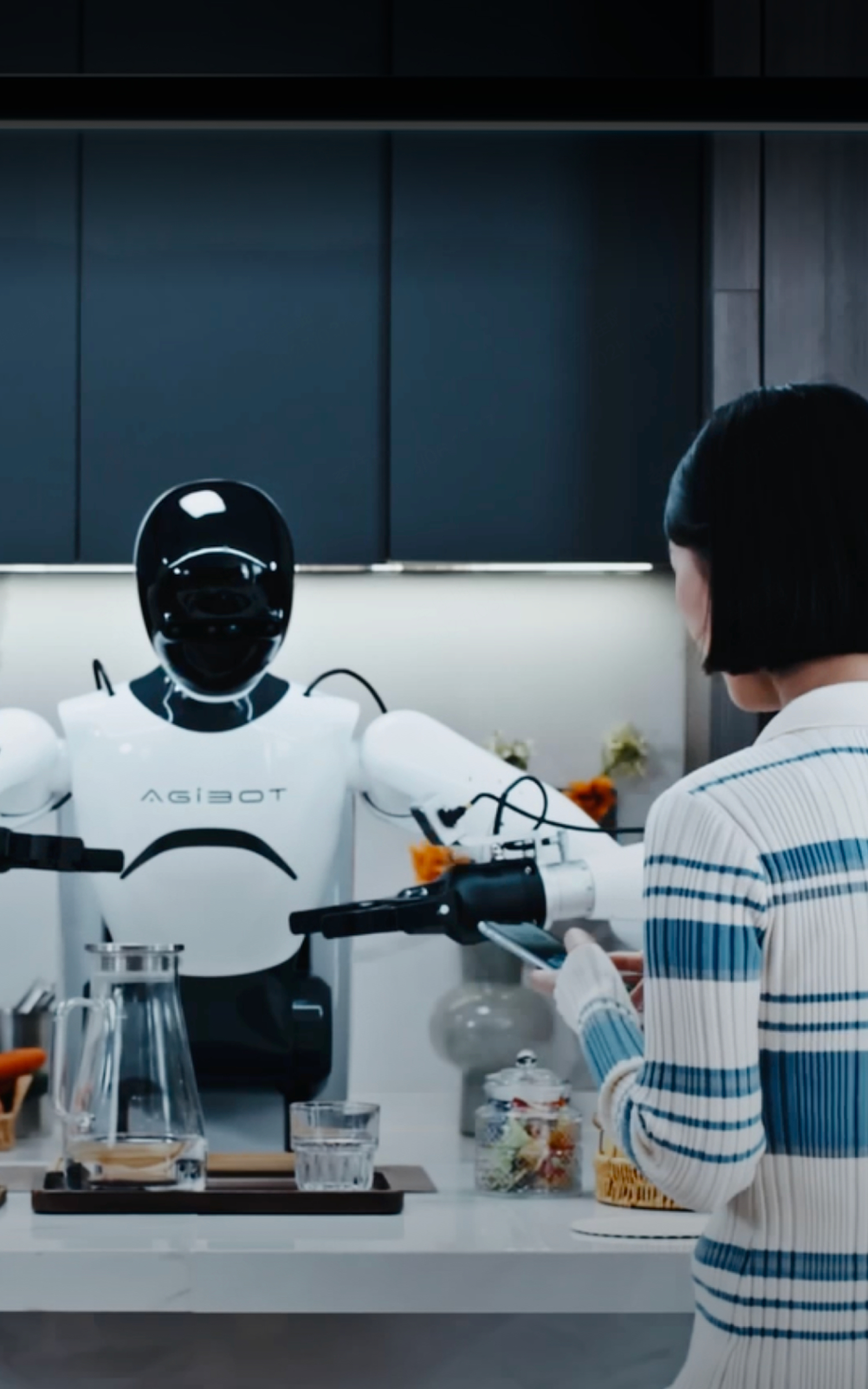 行业首款！易游电竞发布具身智能一站式开发平台Genie Studio