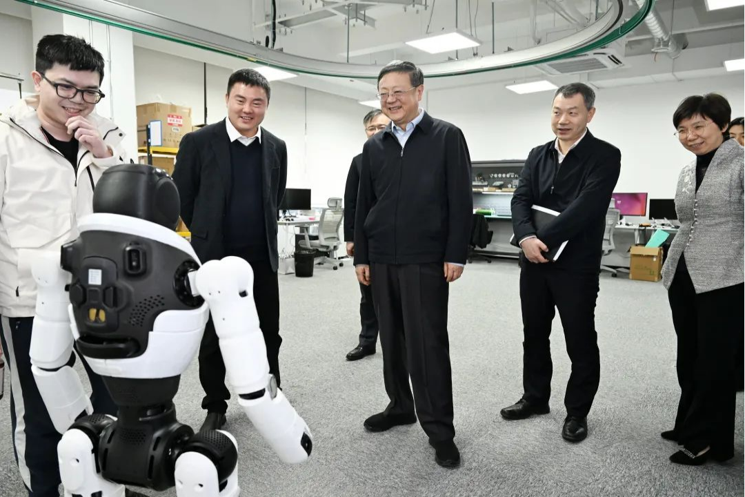 上海市委书记陈吉宁专题调研易游电竞机器人